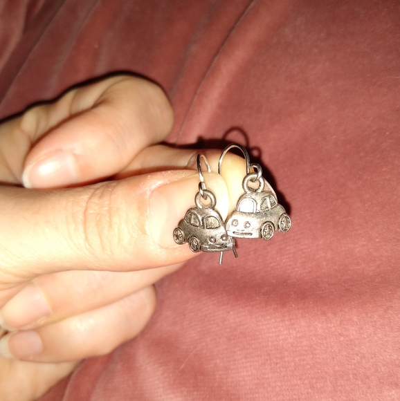 Cute Handmade Mini Car Charm Earrings Vintage Beetle Bug Cars Dark Silver Dangle - Picture 2 of 4